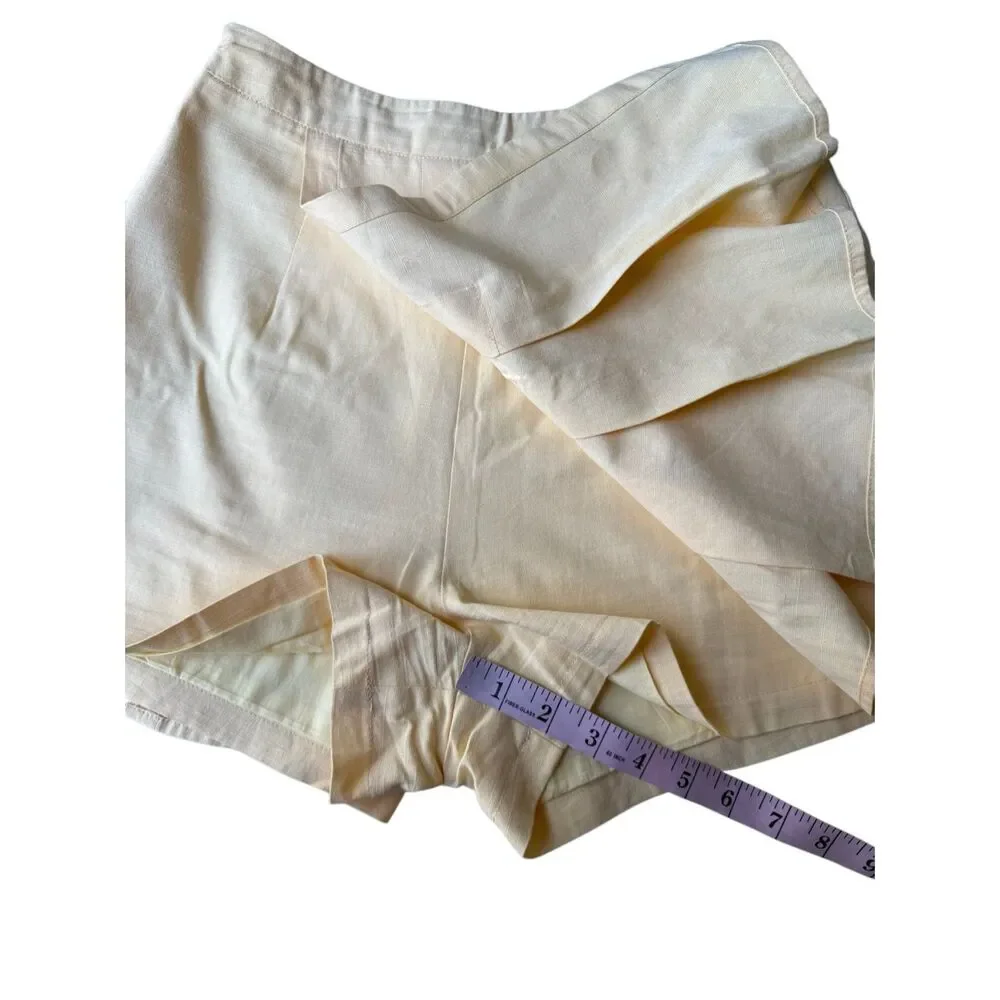 Princess Polly Buttery Yellow 90s Pleated Mini Skort Size 2